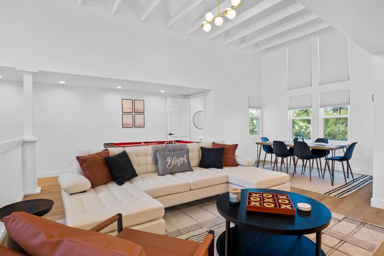 Chic Uptown Phoenix Home - Pool Table & Perfect Location Luaran gambar